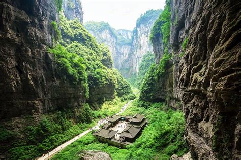 懷化到武隆要多久?武隆的仙女山自然生態公園與懷化的山水風光有何異同?